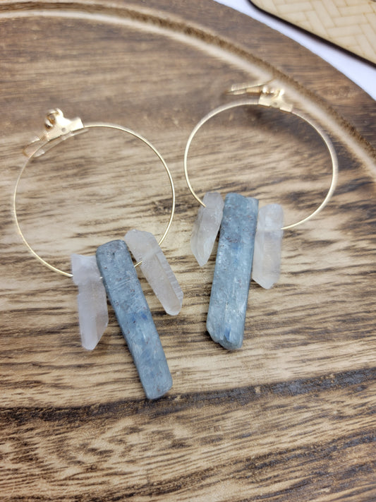 Blue Kyanite & Quartz Earrings ✨️